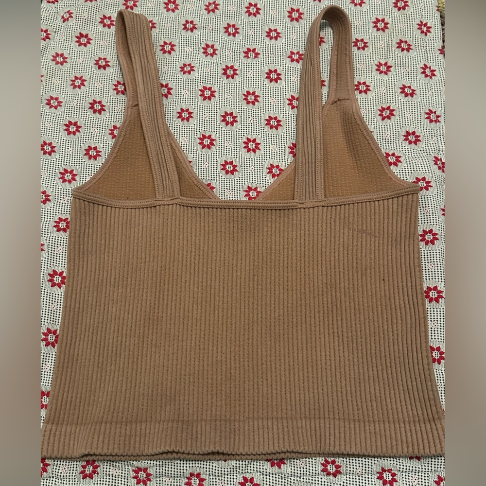 Ribbed Cropped Tank Top